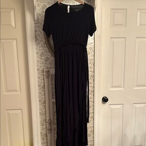 EUC latched man black tulip hem wrap nursing dress